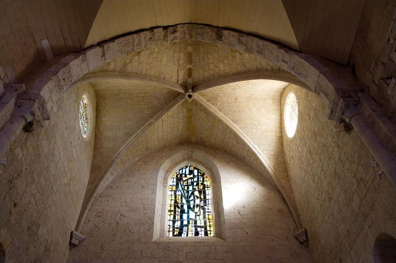 Vue intérieure : voûte du choeur.