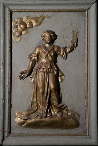 Relief de la cuve : la Prudence (ou la Charité ?).