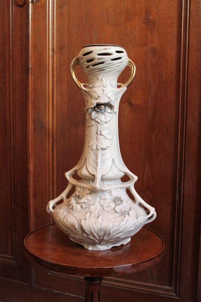 Un vase.