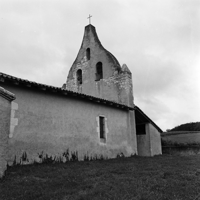 Chapelle de l'Assomption de Douazac, vue depuis le sud-est.l