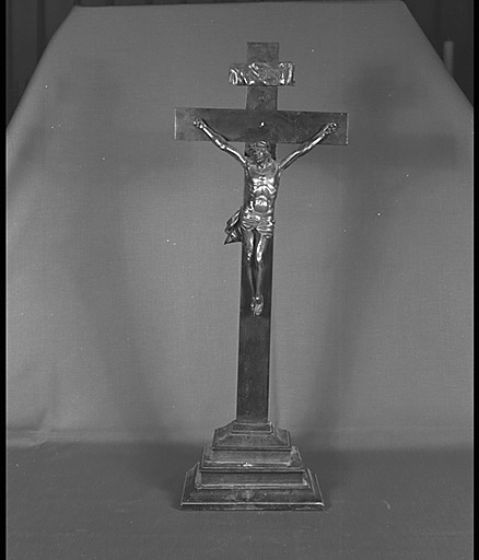 Croix d'autel