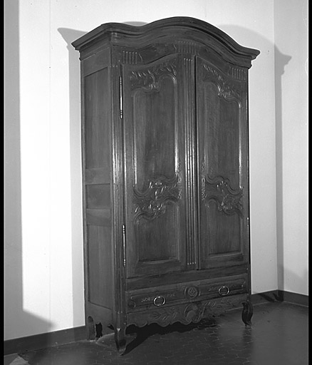 Armoire