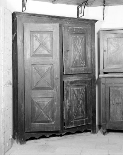 Armoire