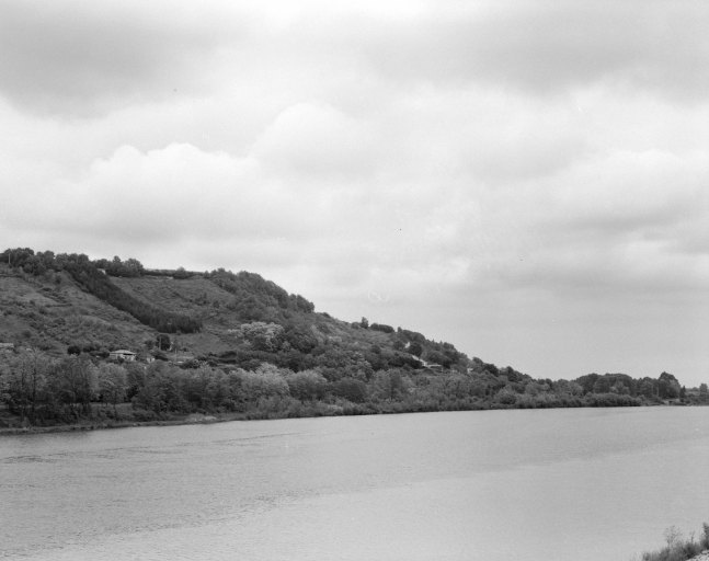 Coteaux de boudou depuis la vallée de la Garonne. Berges sud.