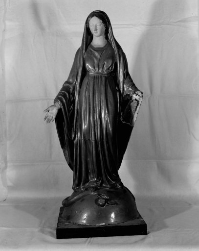 Statue (statuette) : Immaculée Conception ou Vierge de la médaille miraculeuse