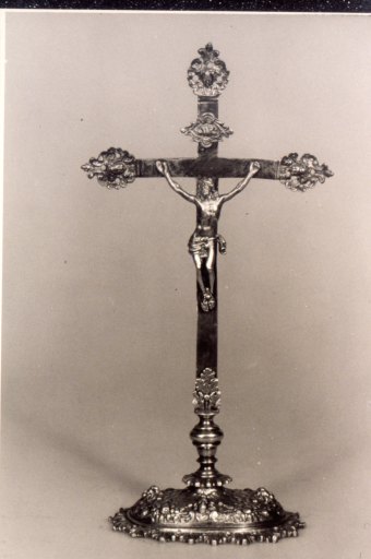 Croix d'autel