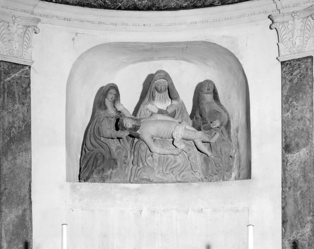 Groupe sculpté (groupe relié) : Déploration