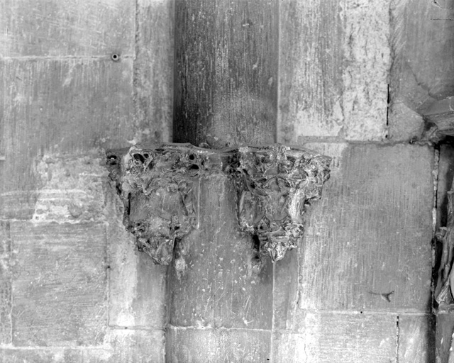 Cloître, galerie est : 6° support depuis le sud.