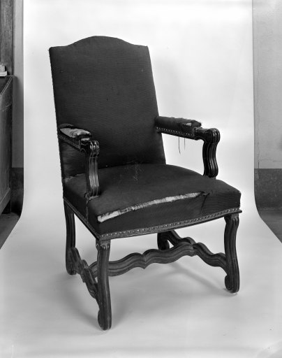 Fauteuil (siège à la reine)