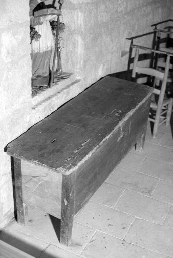 Banc d'oeuvre (coffre d'offrandes)