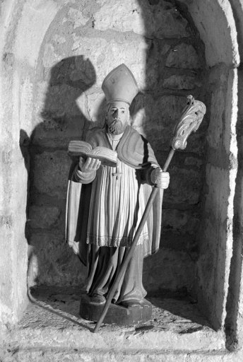 Statue (demi-nature) : saint Fort