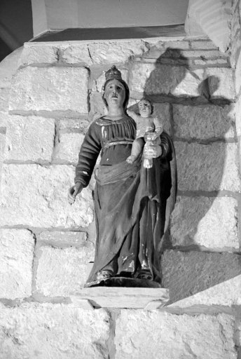 Statue (petite nature) : Vierge à l'Enfant