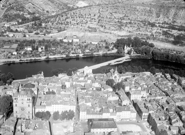 Quartier de la cathédrale vu depuis l'ouest (vue aérienne).