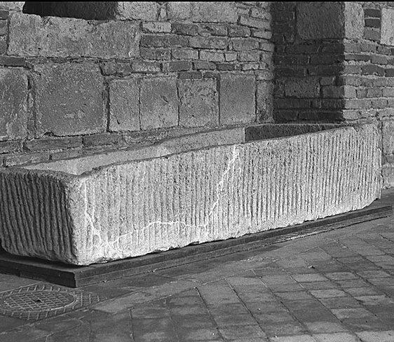 11ème sarcophage. Vue d'ensemble.