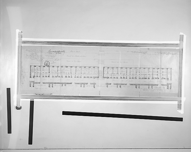 Projet pour une nouvelle organisation pour les douches, les cabinets de repos..., 1861, Ed. Chambert, architecte.