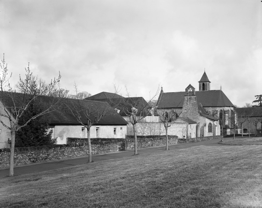 Vue d'ensemble depuis le sud-est.