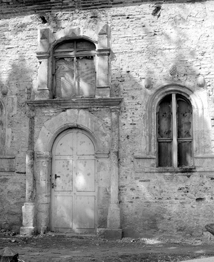 Elévation sur le Lot, porte (parcelle cadastrale 101).