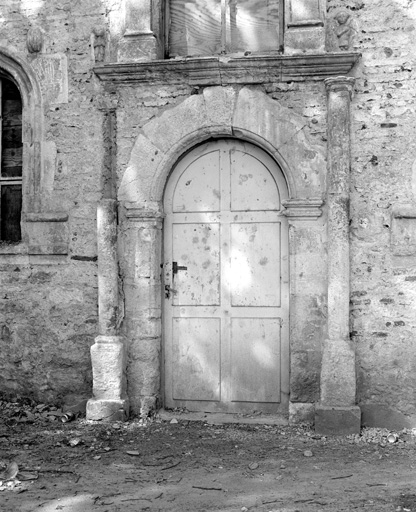 Elévation sur le Lot, porte (parcelle cadastrale 101).