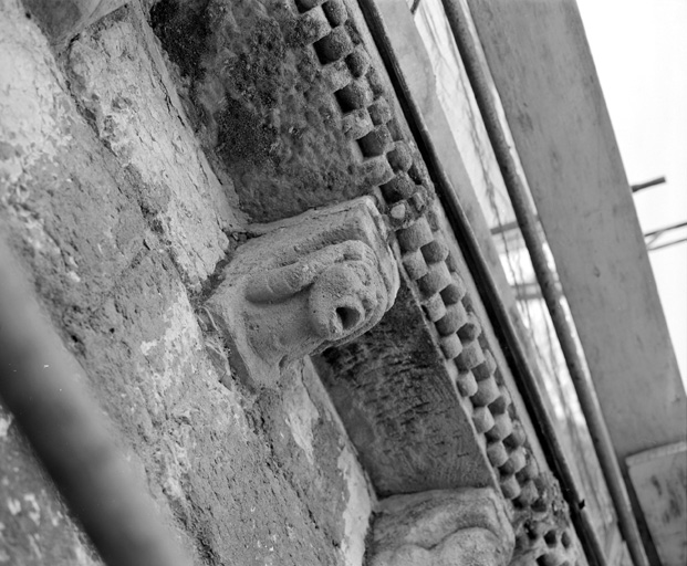 Modillon n° 33.