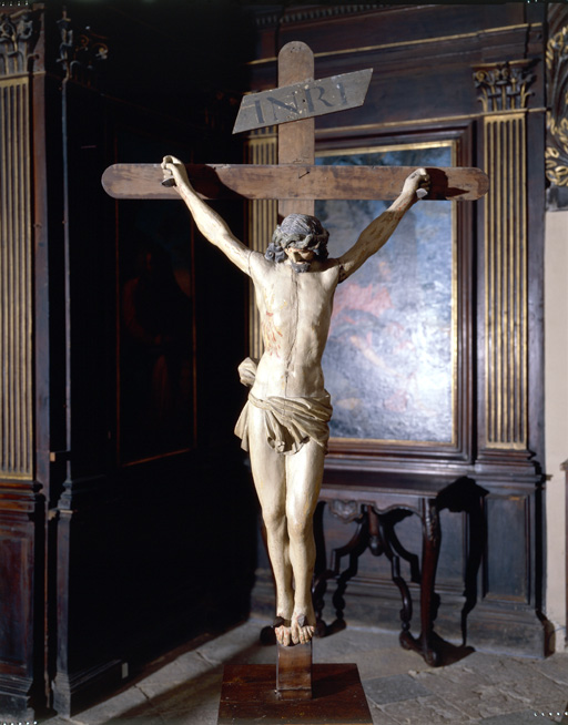 Croix : Christ en croix