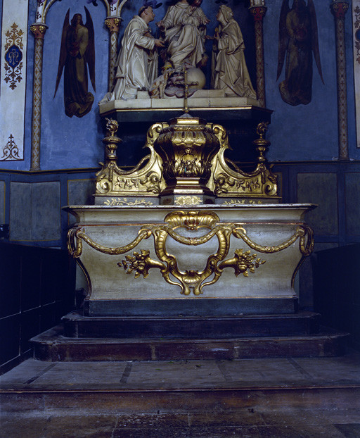 Autel, tabernacle (tabernacle à ailes)