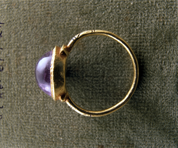 Bague d'évêque (n° 2), anneau épiscopal