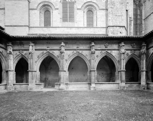 Cloître, galerie sud