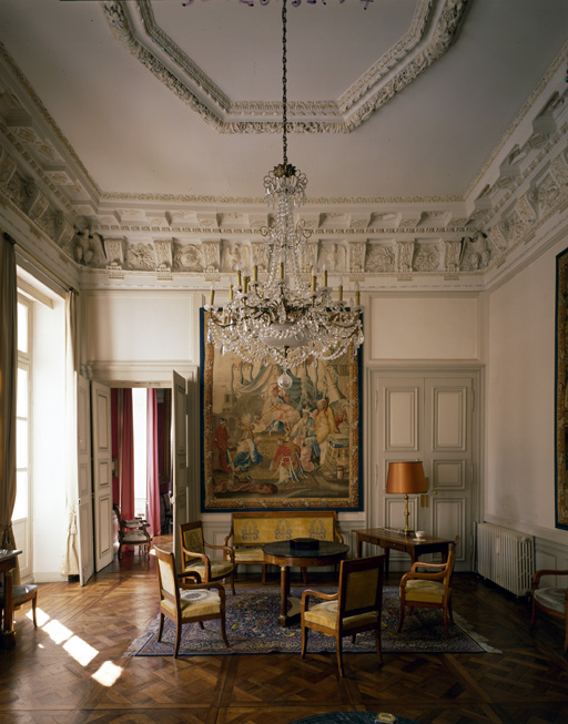 Vue d'ensemble d'un salon