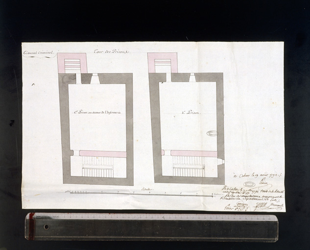 Tour : plans des '1ère et 2e prisons au-dessus de l'infirmerie', projet d'aménagement de 1792 ; en clair, les parties à ajouter.