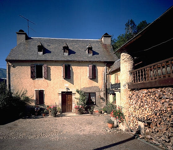 Logis : élévation antérieure sur la cour (sud).