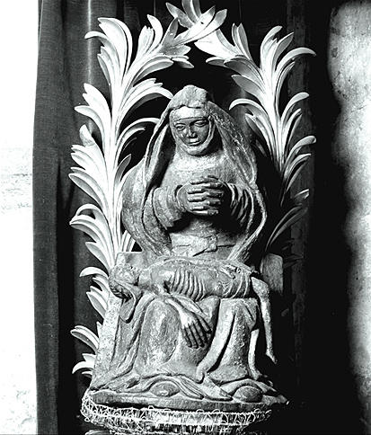 Groupe sculpté (statuette) : Vierge de Pitié