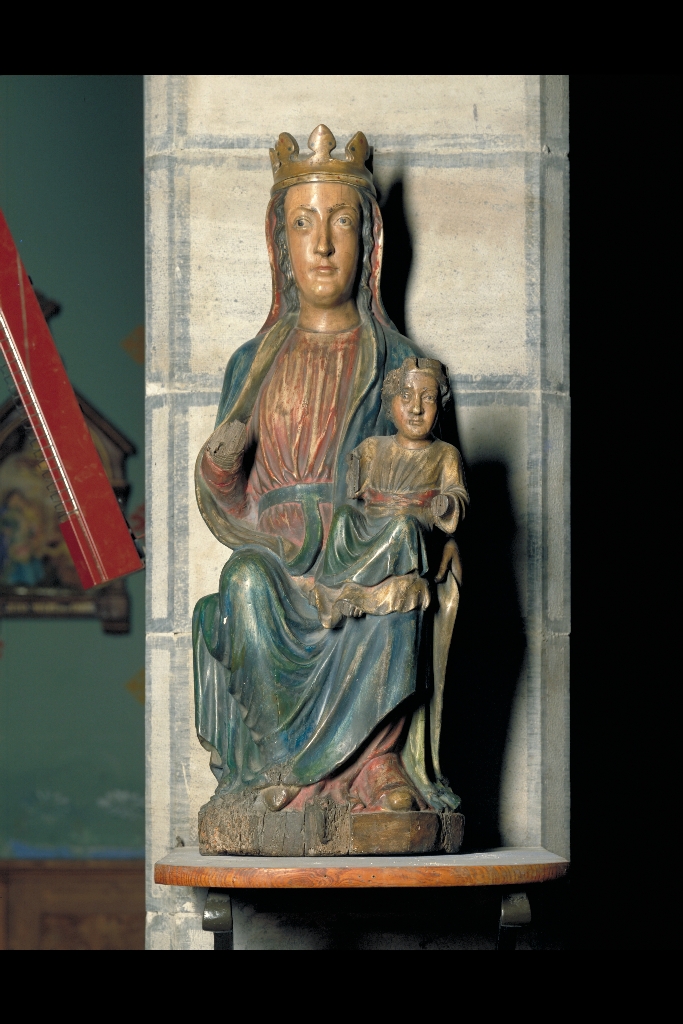 Statue (demi-nature) : Vierge à l'Enfant