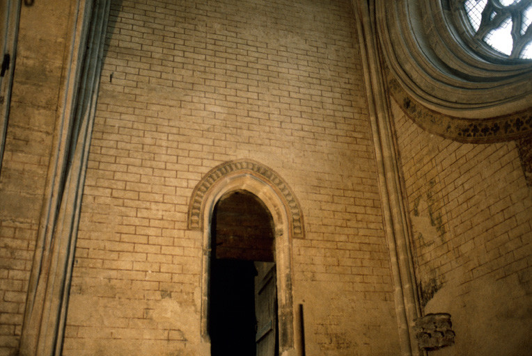 Massif occidental : détail du mur sud, partie centrale ; état pendant la restauration de 1989.