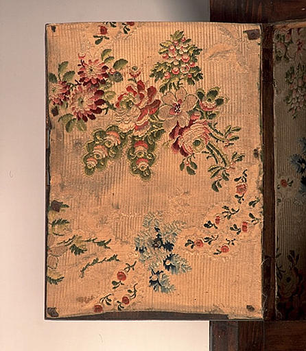 Morceau de tissu : garniture de tabernacle