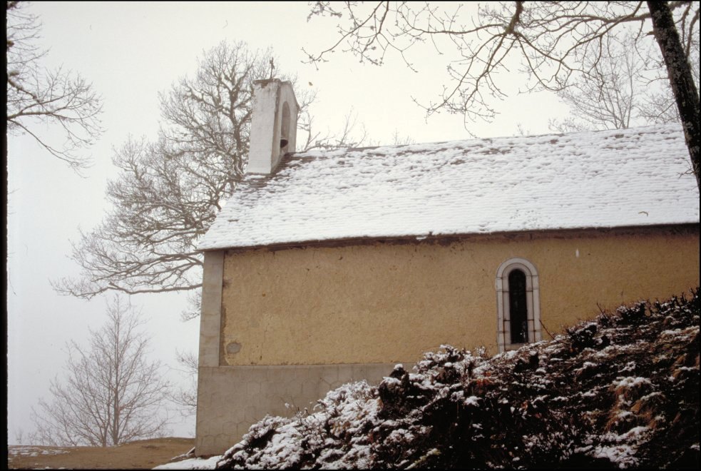 Elévation latérale droite.