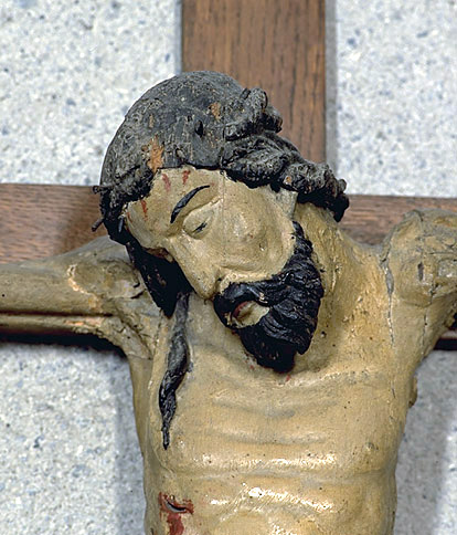 Croix : Christ en croix