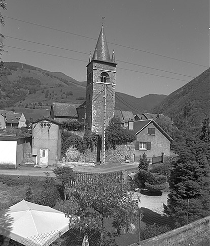 Vue du clocher depuis l'ouest.