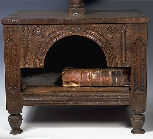 L'armoire vue de face.