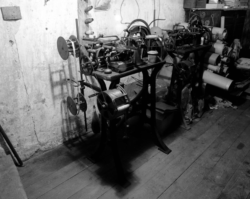 Machine à bobiner (2) ; machine à enfiler (2)