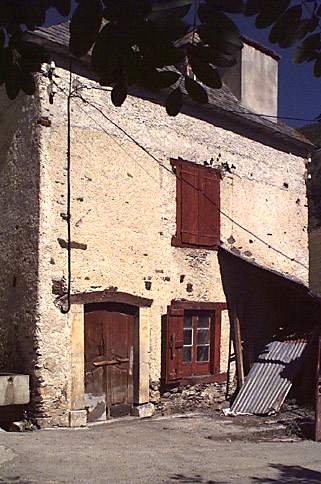 Ancien logis.