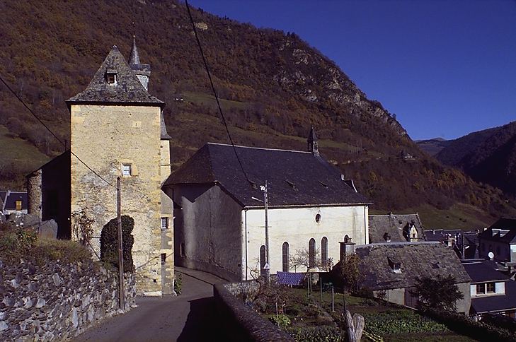 Elévation sud de la tour.