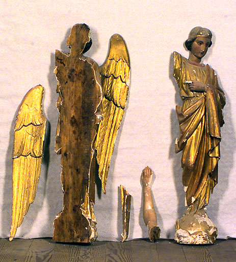 Statues en pendant : Anges adorateurs