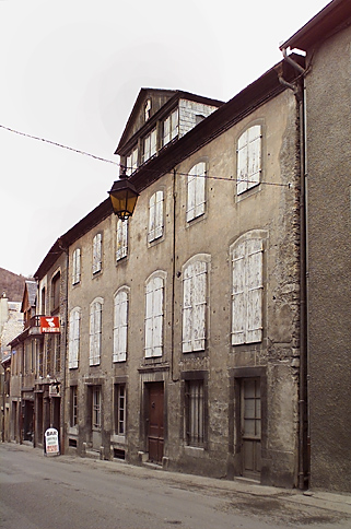 Elévation principale sur rue.