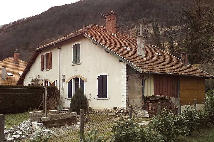 Elévation principale d'une des maisons.