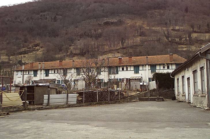 Maisons d'ouvrier en série (série de 10) dites le Grand Coron