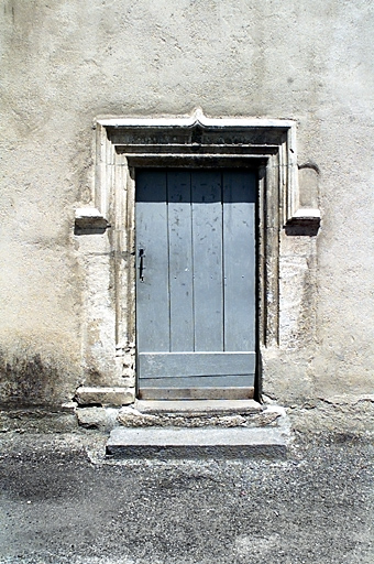 Porte après restauration.