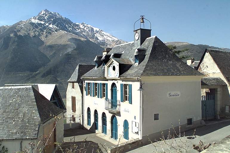 Vue générale devant le massif de l'Arbizon.