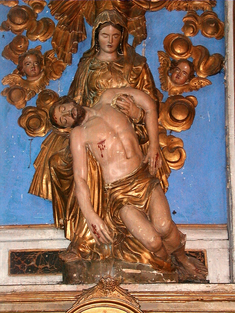 Retable et groupe sculpté : Vierge de Pitié