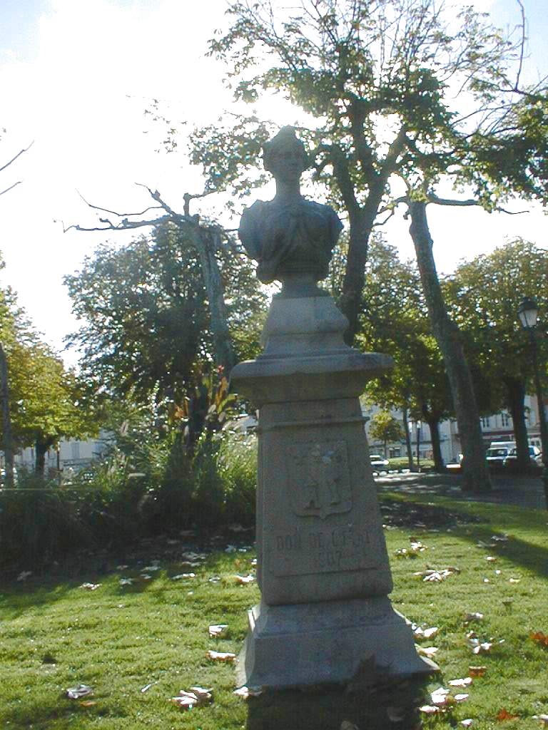 La République, par Jean-Antoine Injalbert : ensemble avec socle (face).