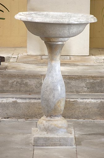 Fonts baptismaux (cuve baptismale à infusion)